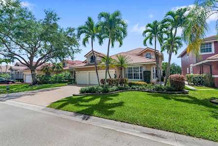 11834 Highland Pl Coral Springs, FL 33071