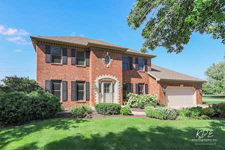 1403 Carlyle Rd Naperville, IL 60564