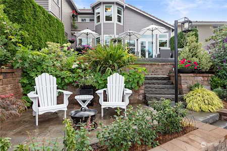 2000 Village Green Drive #12 Mill Creek, WA 98012