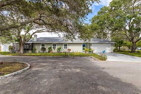156 Darby Court Dunedin, FL 34698