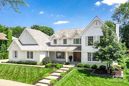 2S027 Country Club Ln Wheaton, IL 60189