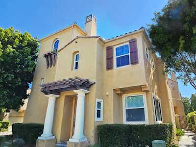 1441 Caminito Sicilia Chula Vista, CA 91915