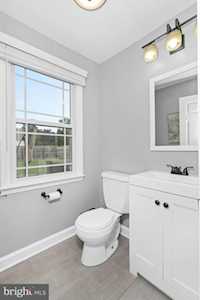 1 Clover Dr Hockessin, DE 19707