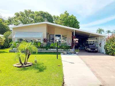 6022 Grand Oaks Dr SE Winter Haven, FL 33884