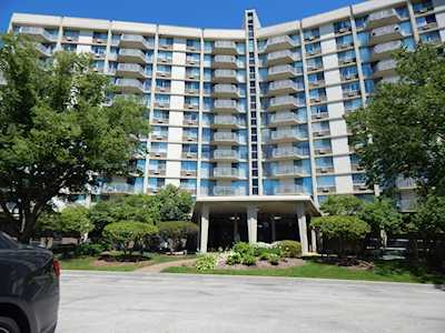 20 N Tower Rd #9-L-W Oak Brook, IL 60523