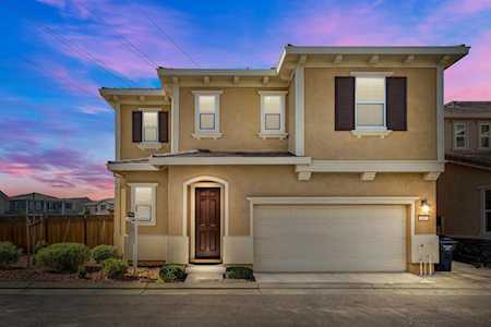 442 E Ricotta Court Mountain House, CA 95391