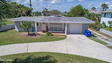 2908 Peninsula Drive Daytona Beach, FL 32118