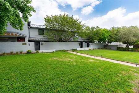 3704 W 6th Street Fort Worth, TX 76107
