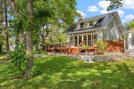 4748 Otter Lake Road White Bear Lake, MN 55110