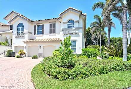 101 Colonade Cir #102 Naples, FL 34103