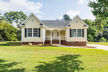 82 Sherman Lakes Drive Fuquay Varina, NC 27526