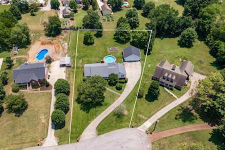 1009 Hearthside Ct S Hendersonville, TN 37075