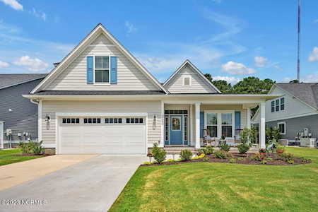 323 Lightning Bug Ln Holly Ridge, NC 28445
