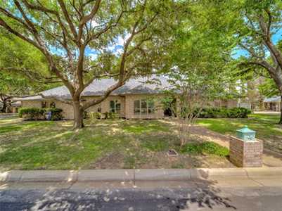 6704 Cool Meadow Drive Fort Worth, TX 76132