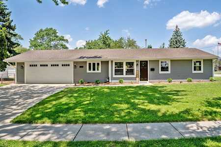 1600 Winthrop Ln Schaumburg, IL 60193