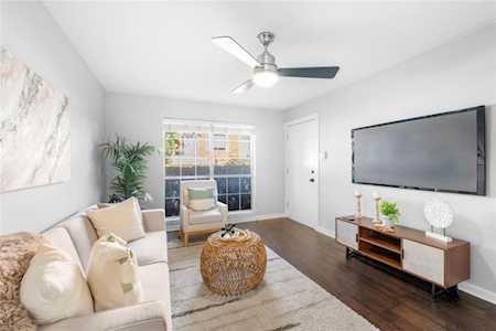 745 E Oltorf ST #101 Austin, TX 78704