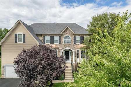 690 Yorkshire Dr Breinigsville, PA 18031