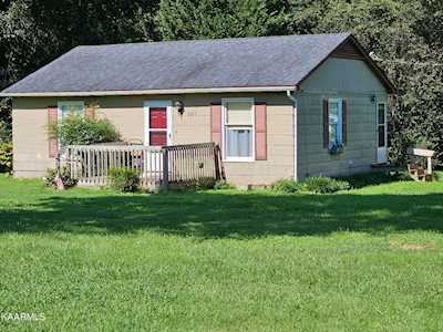 807 Burchfield St Maryville, TN 37804
