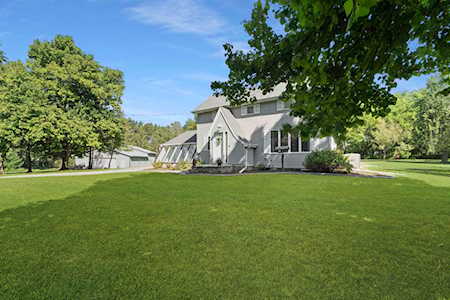 W10298 County Rd S New London, Town of Liberty, WI 54961