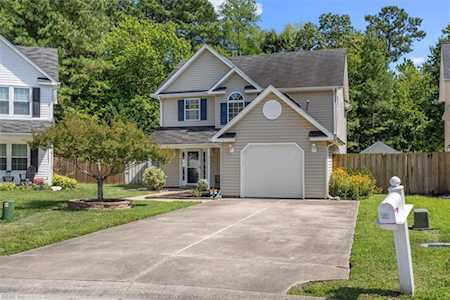 314 Vivian Ct Yorktown, VA 23690