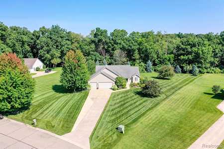 4800 Hidden Hills Circle Howell, MI 48855