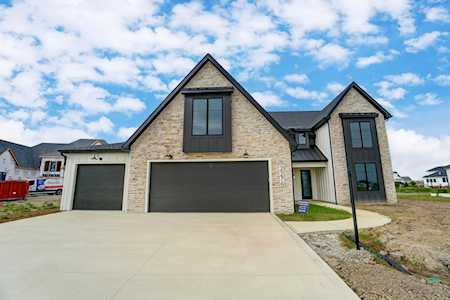 2276 Banyan Hill Court Fort Wayne, IN 46814