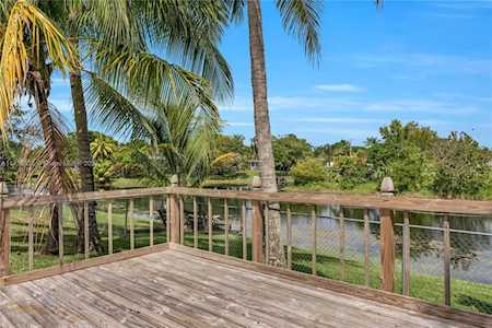 4331 NW 10th St Coconut Creek, FL 33066