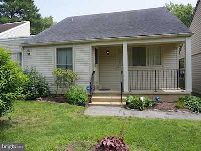 39 Marlborough Ct New Castle, DE 19720