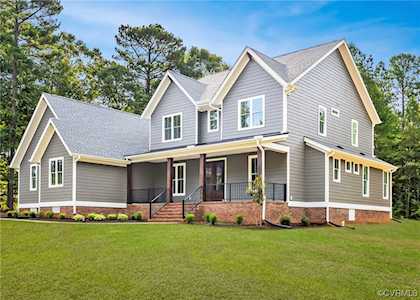 2829 Maple Lake Circle Powhatan, VA 23139