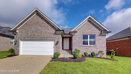 8813 Vision Pl Louisville, KY 40229