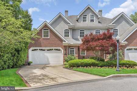 58 Hill Rd Wilmington, DE 19806