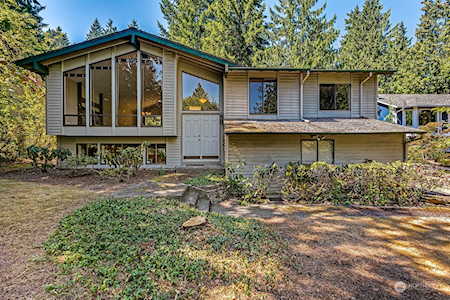 805 W Sunset Way Issaquah, WA 98027