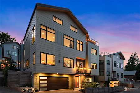 3224 SW Westbridge Place Seattle, WA 98126