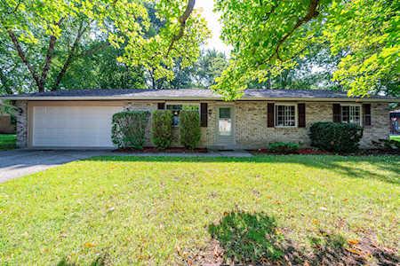 3135 Honeysuckle Dr Troy, OH 45373