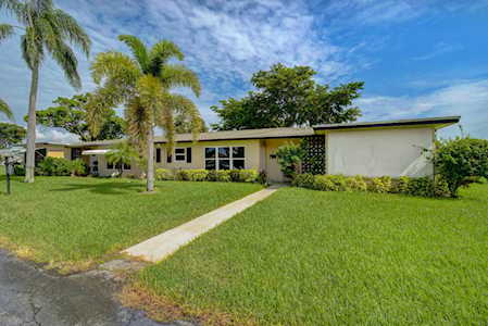 1027 South Drive #C Delray Beach, FL 33445