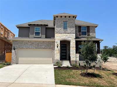 121 Mission Oaks DR Georgetown, TX 78628
