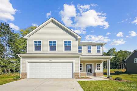 6088 Diamond Place Harrisburg, NC 28075