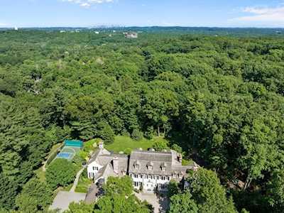 25 Perry Lane Weston, MA 02493