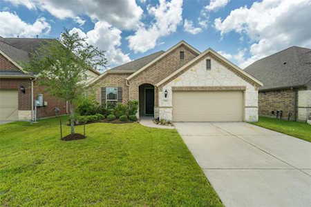 3040 Tawakoni Canyon Ln League City, TX 77573