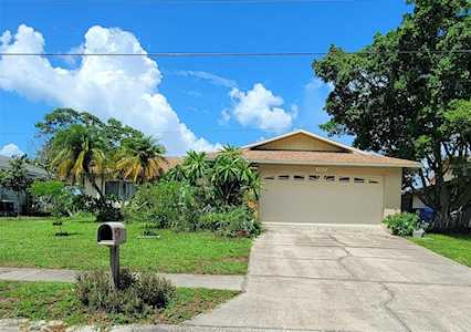 2515 San Luis Rd Holiday, FL 34691