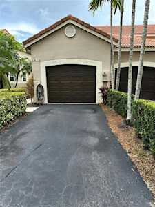 1050 Sorrento Dr #1050 Weston, FL 33326