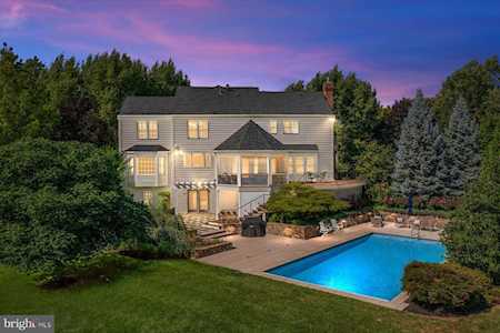 7121 Moorland Dr Clarksville, MD 21029