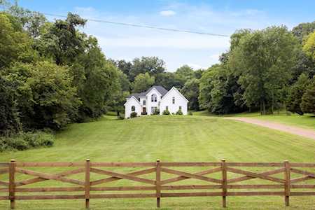 4164 Creek Trail Dr Whites Creek, TN 37189