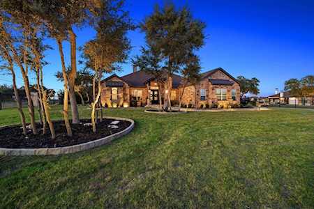 101 Highland Springs LN Georgetown, TX 78633