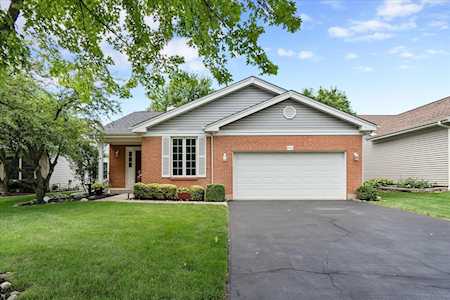 604 Rose Ln Bartlett, IL 60103