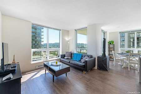 3007 Glen Drive #1707 Coquitlam, BC V3B 0L8