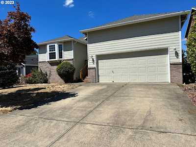 15697 SE Upman WAY Damascus, OR 97089