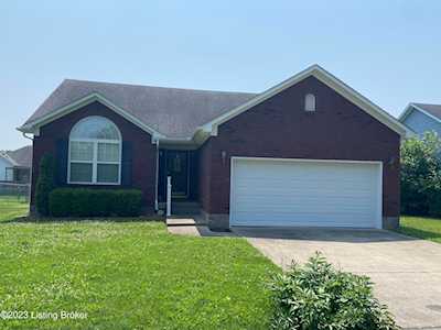 326 Hensley Rd Shepherdsville, KY 40165