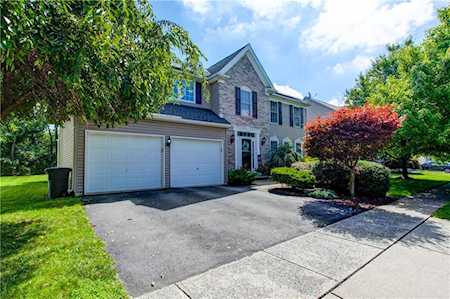 2005 Strathmore Dr Macungie, PA 18062
