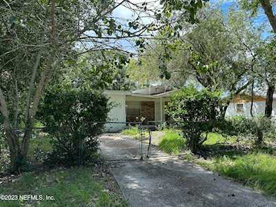 5126 Arrowsmith RD Jacksonville, FL 32208